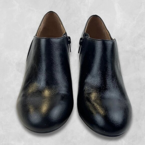 NEW! Naturalizer Leather Heeled Ankle Booties 3-Inch Heel Zip Closure Black 8M - Picture 2 of 13